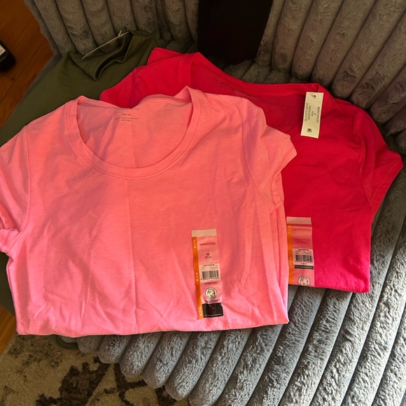 Set of 3 BNWT Time and Tru Women's Short Sleeve Tees M - Picture 6 of 6
